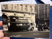 Foto Londra Piccadilly Westminster Bank, Typhoo Tea Double Decker Bus 1930