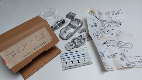 Amr kit - 1:43,