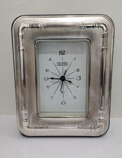 Elegante orologio sveglia da