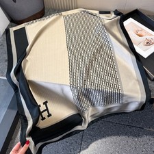 Scialle di seta morbida