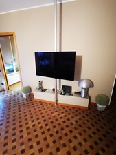 LOEWE Supporto da Pavimento a Soffitto per TV LCD/LED/Plasma 24-48" -