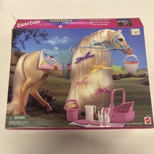 1995 nrfb barbie nibbles - 1995,