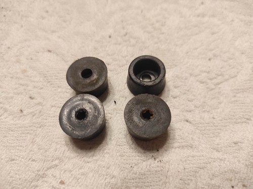 Nakamichi 630 feets piedini