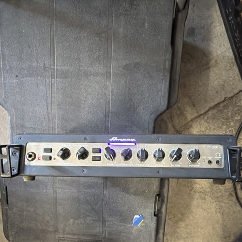 Amplificatore basso testa
