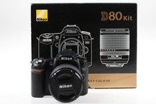 Nikon D80 con AF-S DX 18-135