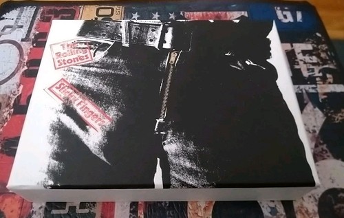 Rolling stones sticky - stones,
