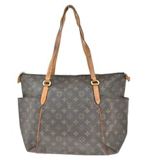 LOUIS VUITTON Logo Totally MM