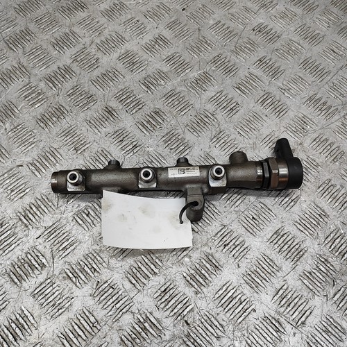 Distributore carburante destro