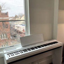 YAMAHA P-125 88 Keys  Digital