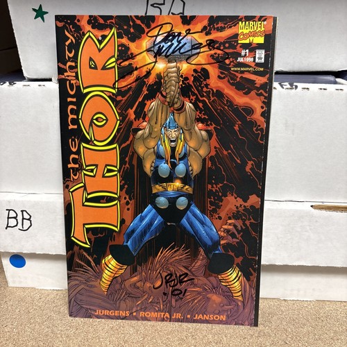 Thor firmato da dan - da,