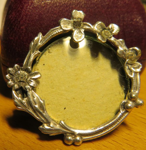Broche porte photo souvenir - porte-photo,