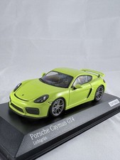 Porsche Cayman GT4 verde
