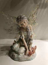 Fatina fairy bianca su cristalli e gemme. Dipinta a mano. Rara. h18cm