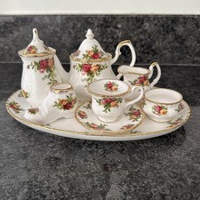 Royal Albert Old Country Roses