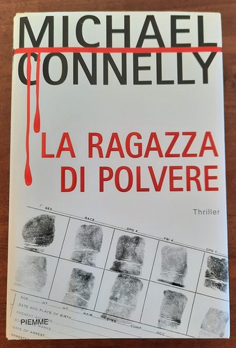 Ragazza polvere - la, di