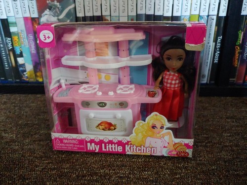 Lovely patsy little kitchen - lovely,