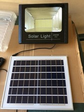 FARO LUCE LIGHT PER ESTERNI + PANNELLO SOLARE PER ILLUMINAZIONE 200W