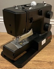 Macchina da cucire Necchi