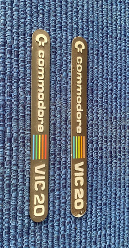 Commodore vic label - 20,