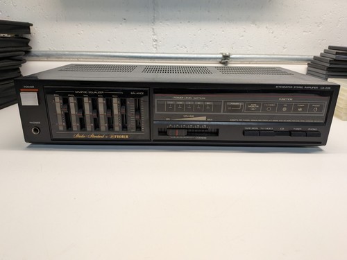 Amplificatore stereo integrato