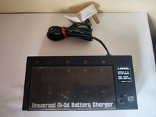 Uniross MW398 Caricabatteria