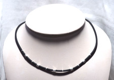 Girocollo Caucciù e Oro