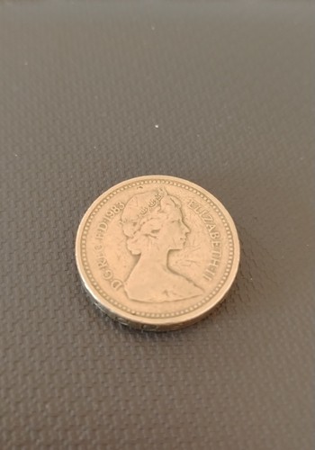 Moneta one pound - one, 1983