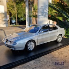 modellino auto scala 1/18 alfa