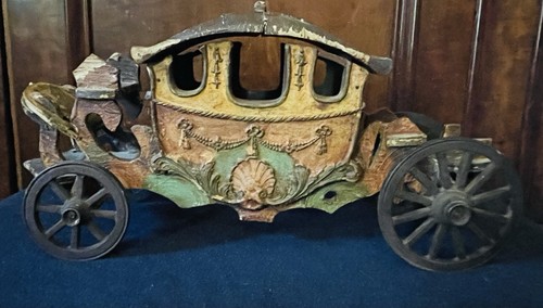 Antica carrozza legno fatta - antica,