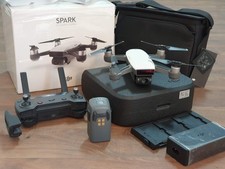 DJI Spark Fly More Combo 12 Mpx Quadcopter 11.4V - Alpine White