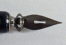 Elegante penna a pennino