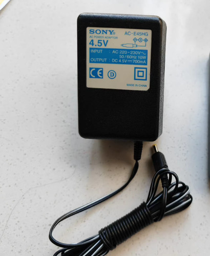 Sony e45hg 5v - 4.5v, 700ma