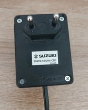 CARICABATTERIE UNIVERSALE PER MOTO SUZUKI (99999-RSON5-CB1 35-05) made in Italy 