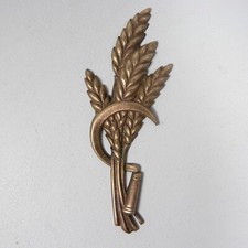 ANTICO PICCOLO ORNAMENTO FREGIO DECORATIVO IN OTTONE FALCE SPIGHE DI GRANO V705