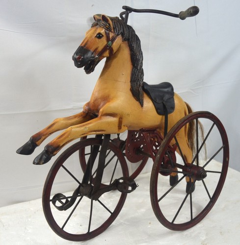 Antico triciclo per - triciclo, bambini