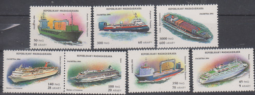 Navi madagascar mnh 2097 - navi,