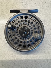 Mulinello a mosca Sage 1200 peso 5/6 linee con custodia. Buone condizioni, pulito e oliato