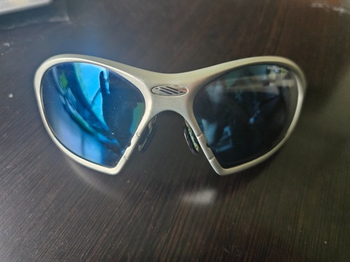 Mirrored blue rudy - blue, project