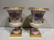 Coppia di urne di Capodimonte