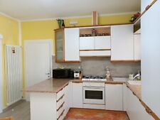 cucina bianca con penisola - usata in buono stato