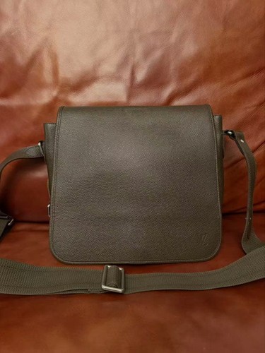 Louis vuitton taiga - vuitton,