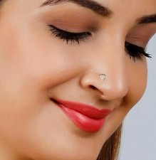 Naso in oro 18 kt 0,04 ct con