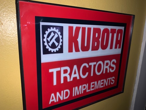 Insegna pubblicitaria kubota - pubblicitaria,