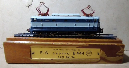 Modellino locomotiva - di,