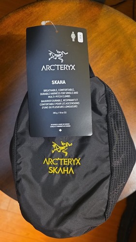 Arc teryx skaha climbing - skaha,