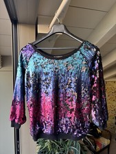Maglia con paillettes colorate