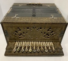 Fisarmonica tedesca in legno