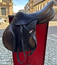 Sella da salto EQM Sellier / Equitazione monta inglese - GRATIS Cap equitazione