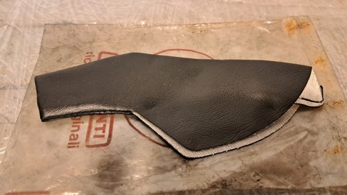Rivestimento pomello leva