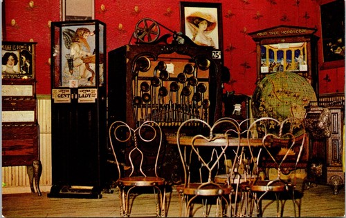 Cartolina old music machines - music,